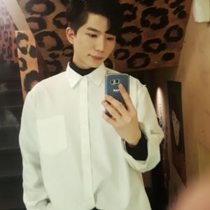 Meet your Posher, Woo